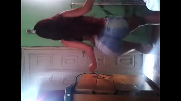 Bremm de Fiorito dançando sexy
